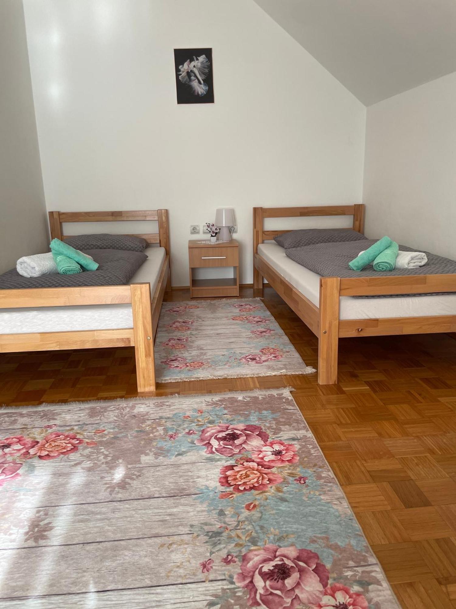 Sobe Lara Apartment Gradacac Екстериор снимка
