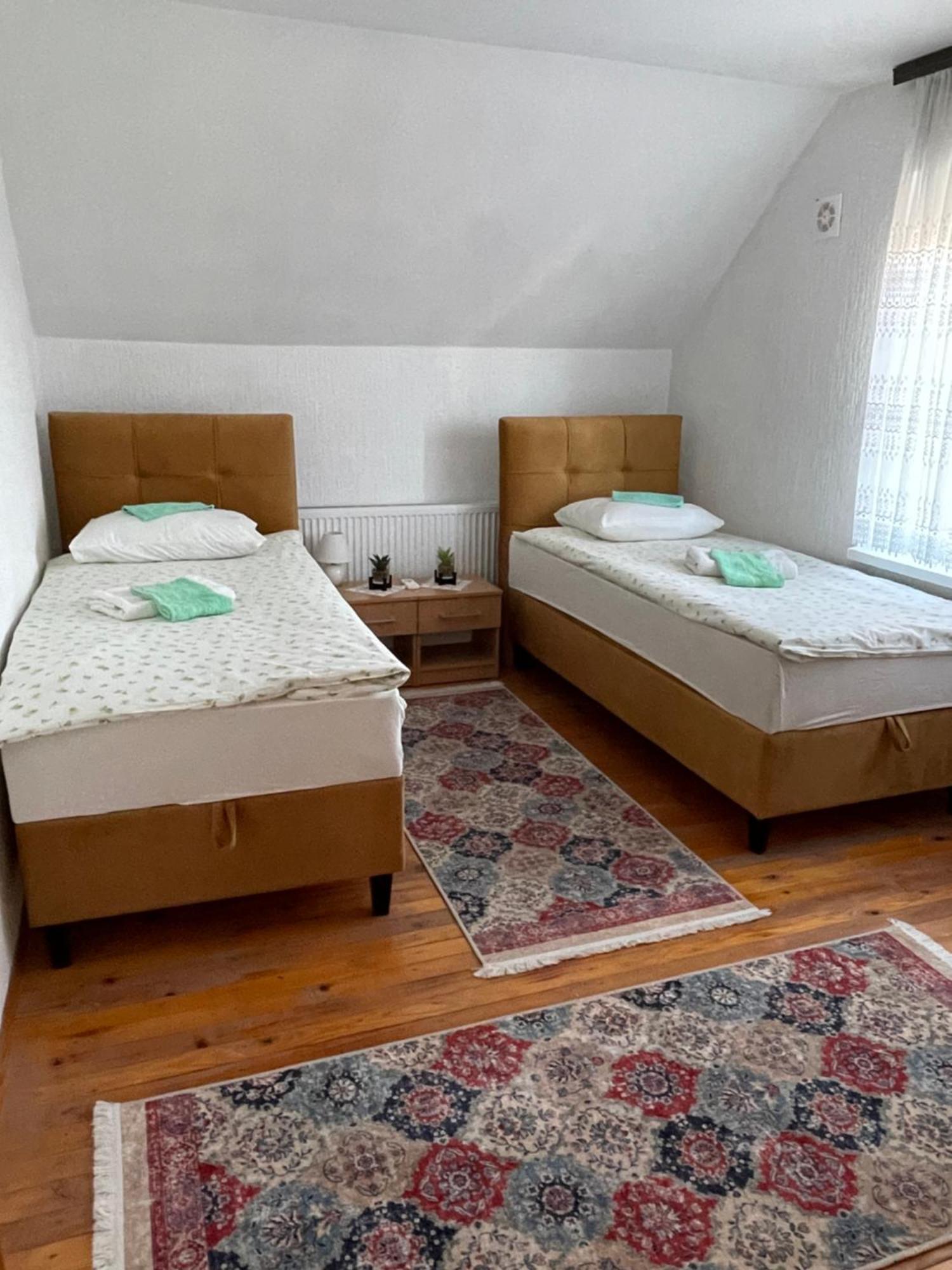 Sobe Lara Apartment Gradacac Екстериор снимка